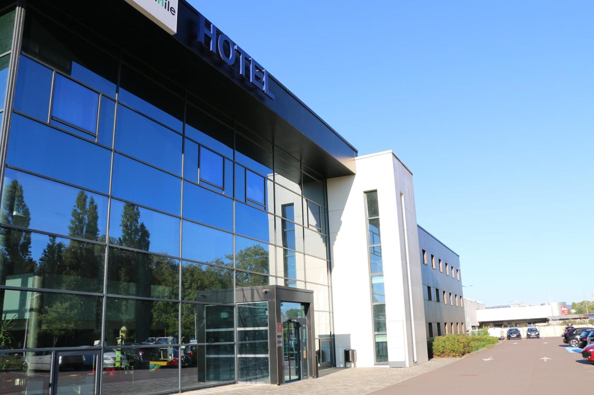 Hotel Campanile Metz Nord - Woippy- Porte Du Luxembourg Exteriér fotografie